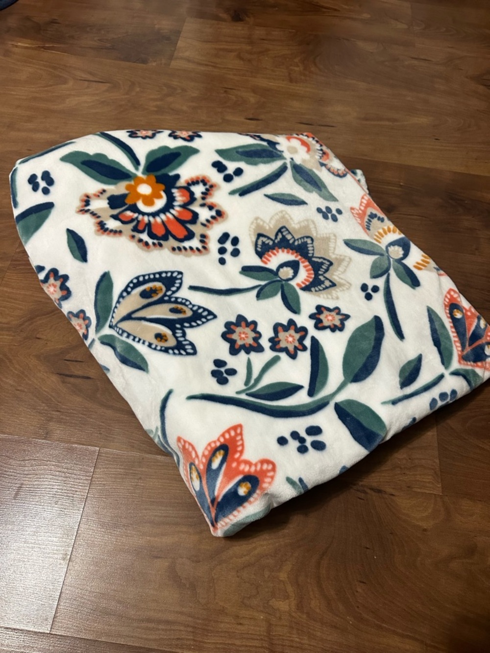 Floral Plush Throw Blanket in White, Navy, Coral & Green